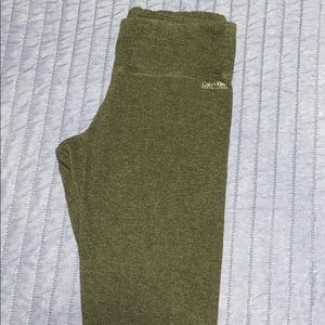 Calvin Klein performance capris M